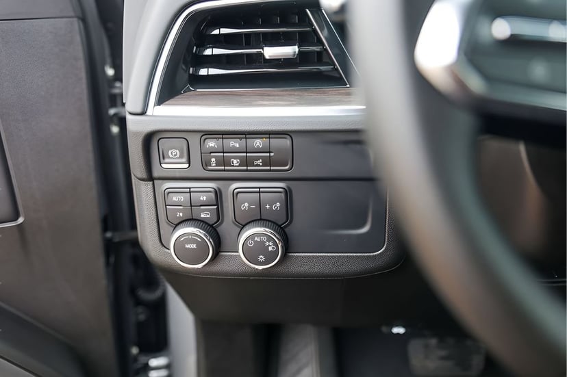 2025 Chevrolet Tahoe - Image 18