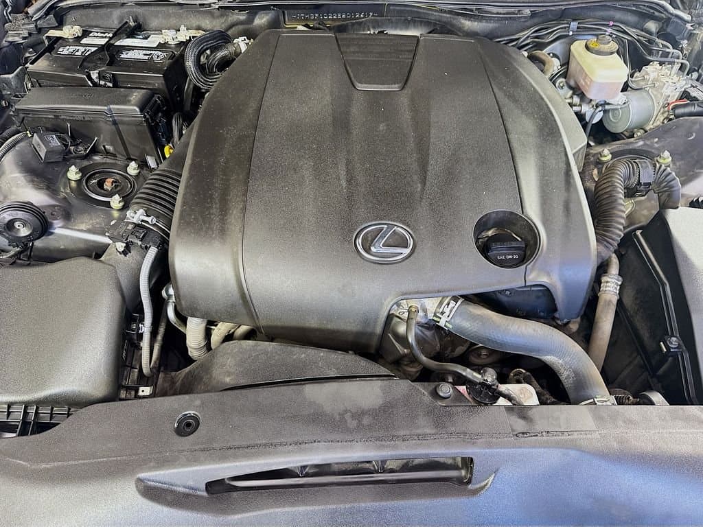 2014 LEXUS IS - Image 39