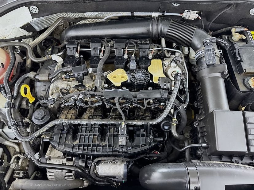 2022 Volkswagen Passat - Image 38