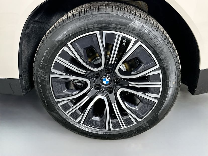 2026 BMW X3 - Image 23