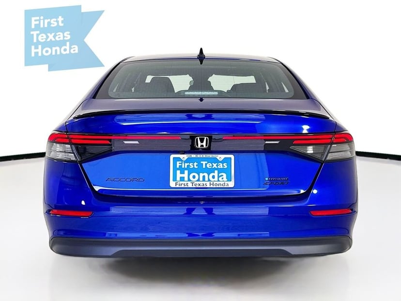 2026 Honda Accord Hybrid - Image 7