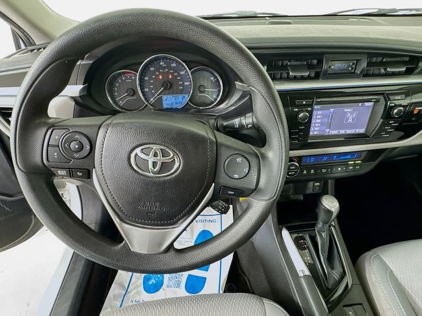 2015 Toyota Corolla - Image 12