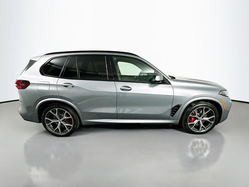 2026 BMW X5 - Image 3