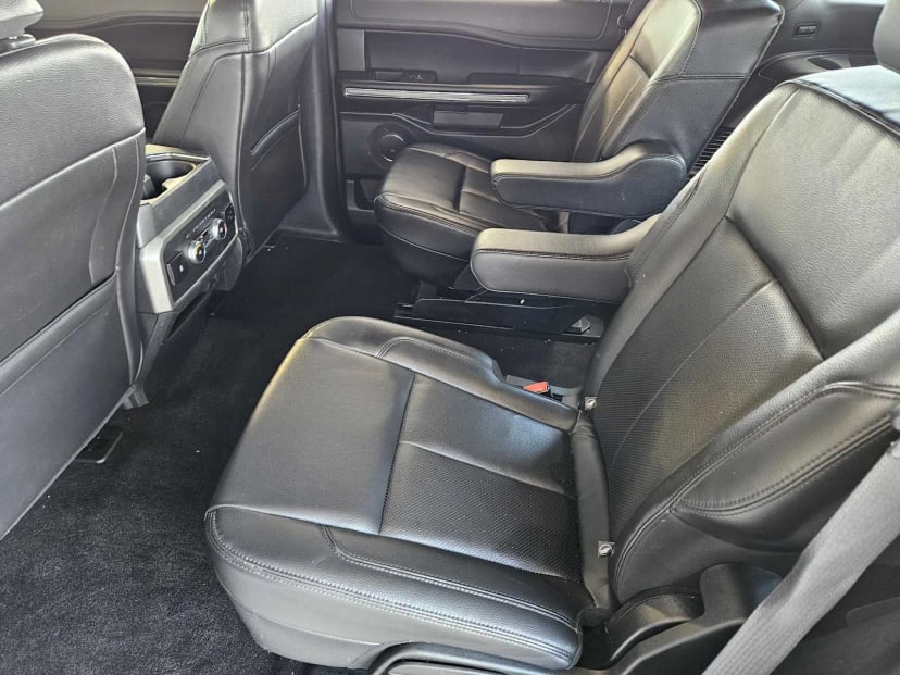 2021 Ford Expedition - Image 30