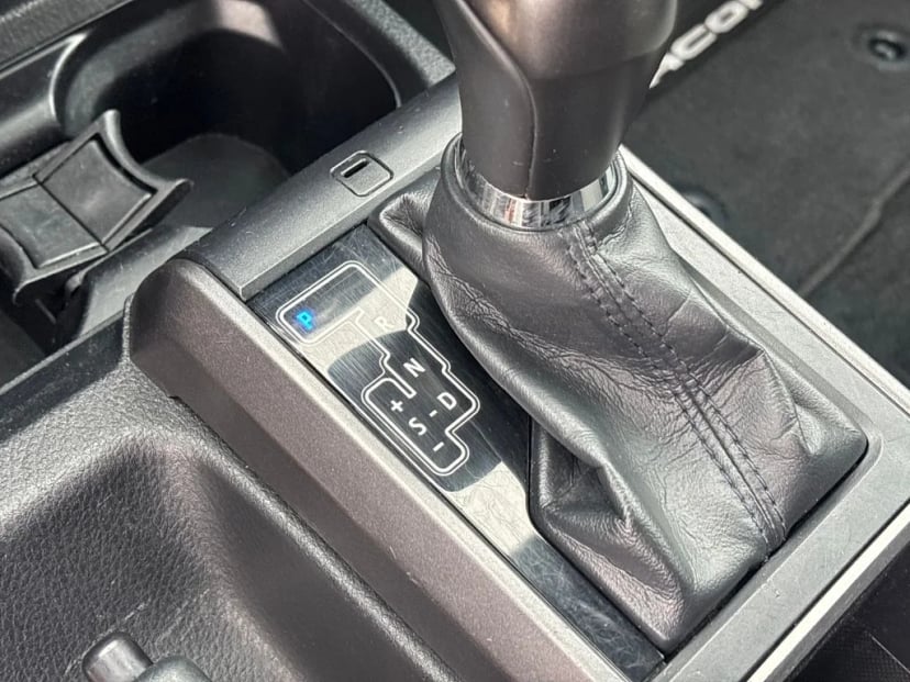 2022 Toyota Tacoma - Image 18