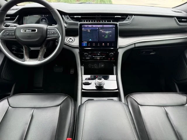 2024 Jeep Grand Cherokee - Image 21