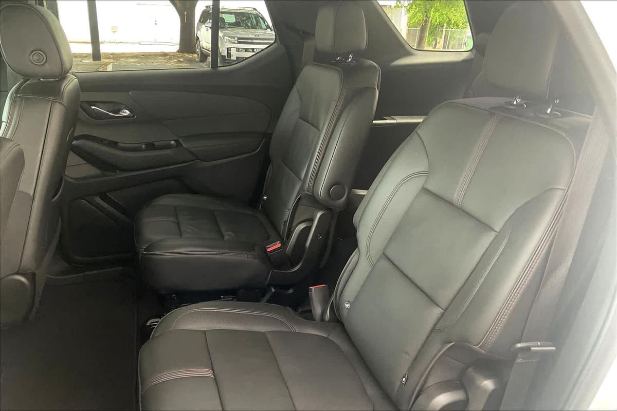 2023 Chevrolet Traverse - Image 21