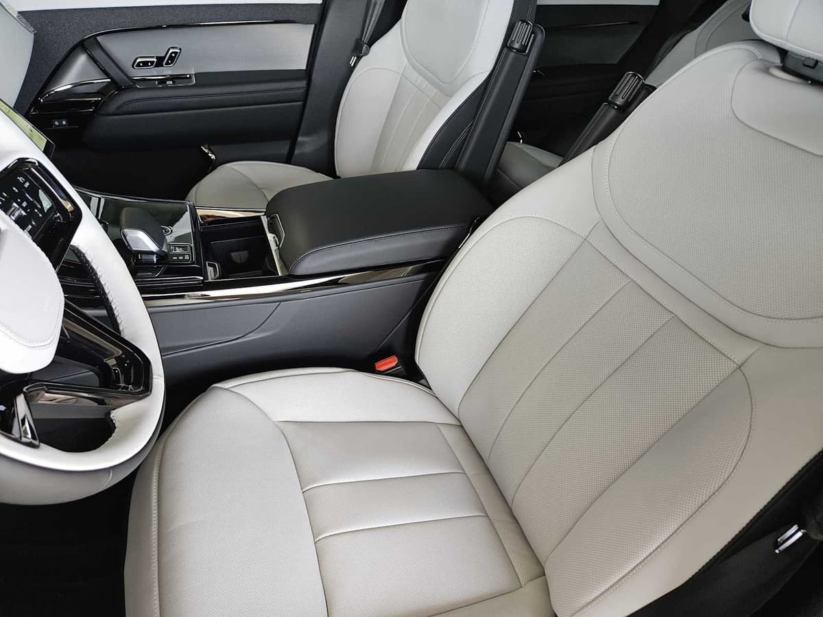 2026 LAND ROVER Range Rover Sport - Image 11