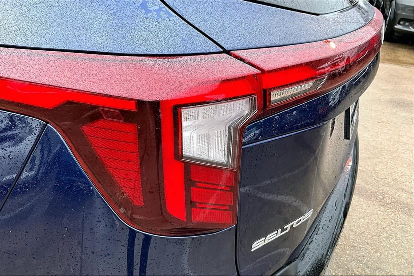 2024 Kia Seltos - Image 28