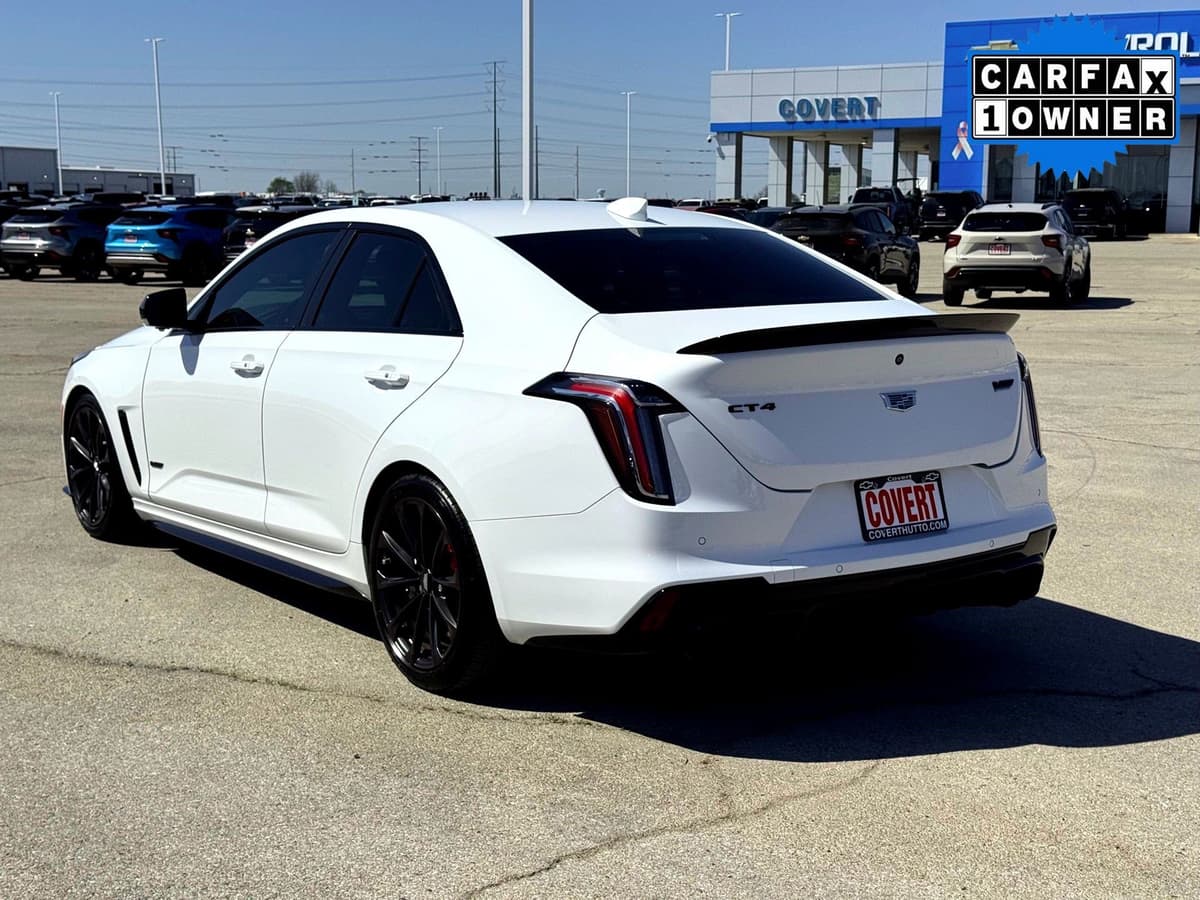 2022 Cadillac Ct4-V - Image 13