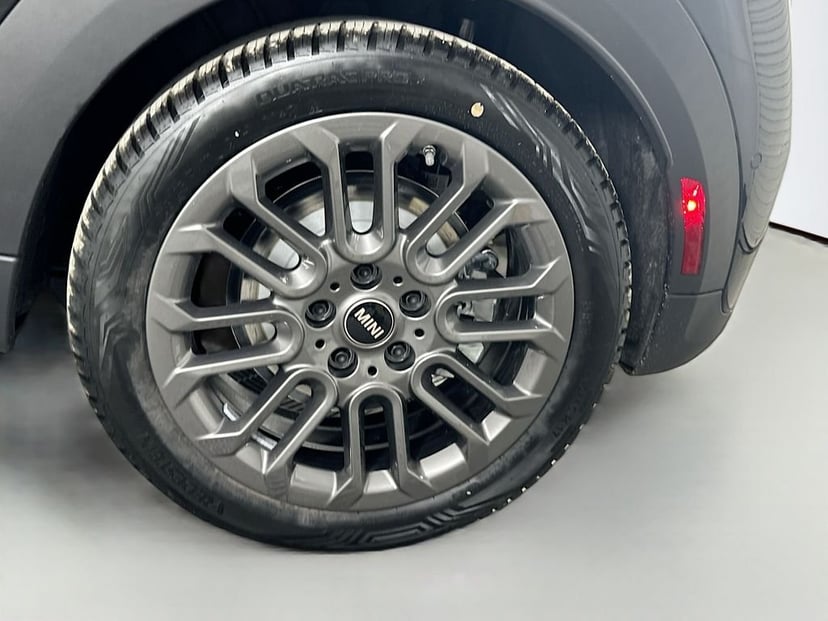 2025 MINI Cooper S - Image 22