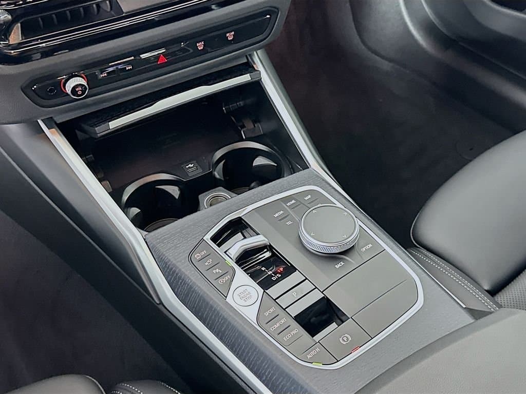 2025 BMW 3 Series - Image 17