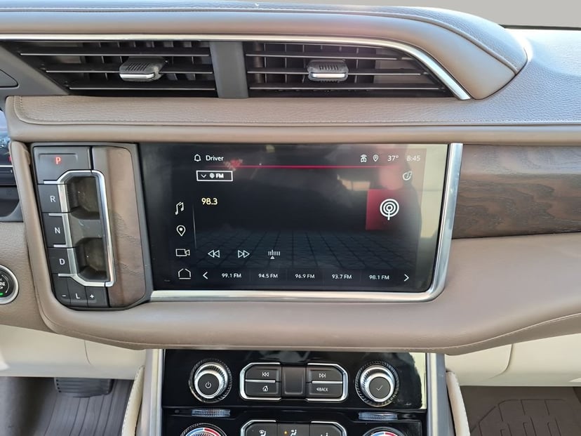 2023 GMC Yukon XL - Image 38