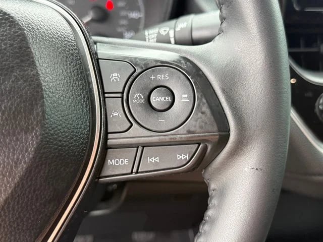 2025 Toyota Corolla - Image 17