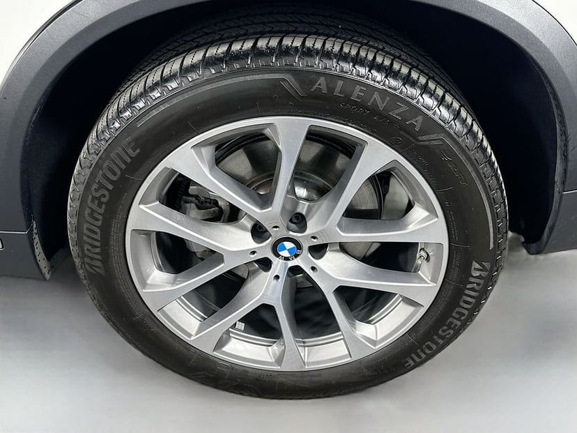 2024 BMW X5 - Image 32