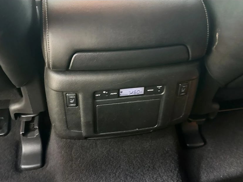 2015 INFINITI QX80 - Image 28