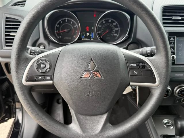 2025 Mitsubishi Outlander Sport - Image 12