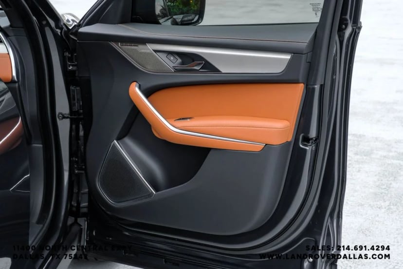 2026 Jaguar F-PACE - Image 49