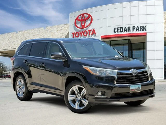 2015 Toyota Highlander - Image 1