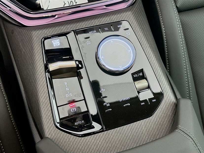 2025 BMW X3 - Image 15