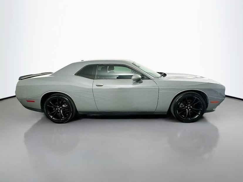 2017 Dodge Challenger - Image 3