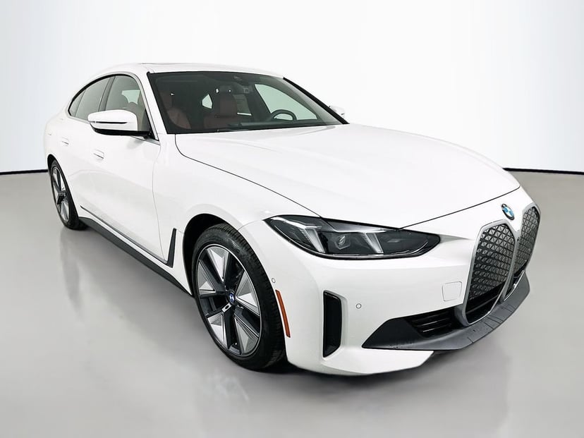2026 BMW i4 - Image 3