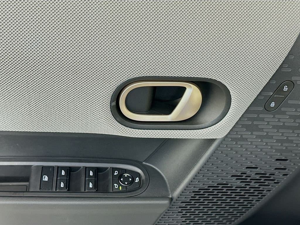 2025 MINI COOPER - Image 20