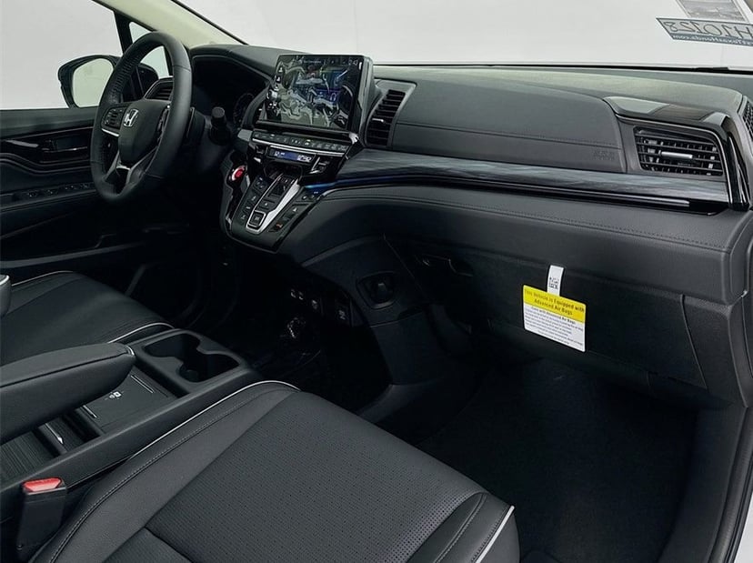 2026 Honda Odyssey - Image 43
