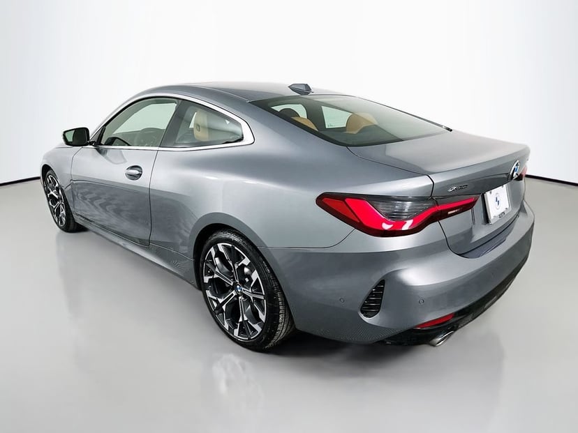 2025 BMW 4 Series - Image 7