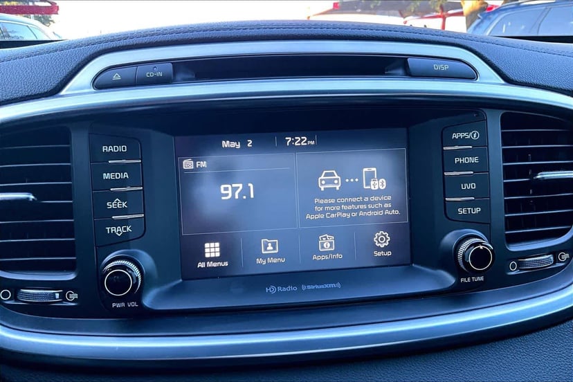 2017 Kia Sorento - Image 31