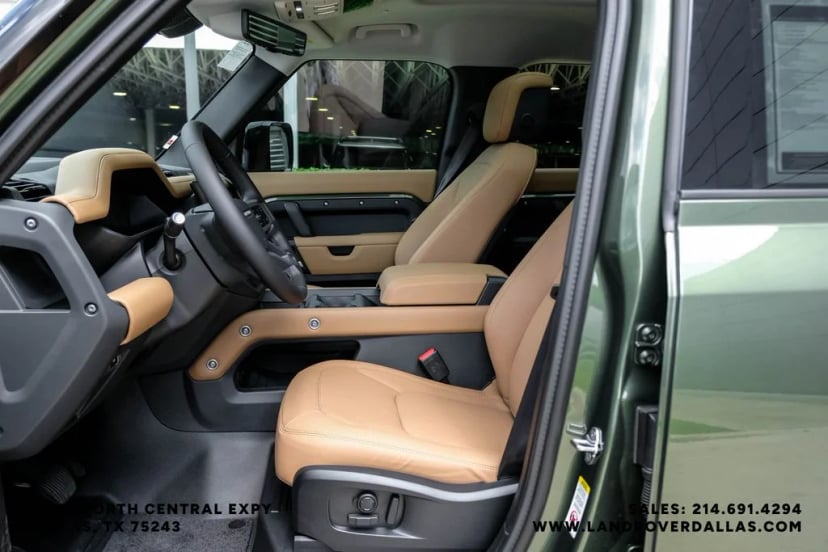 2026 Land Rover Defender 110 - Image 3