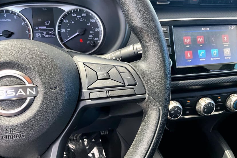 2023 Nissan Kicks - Image 24