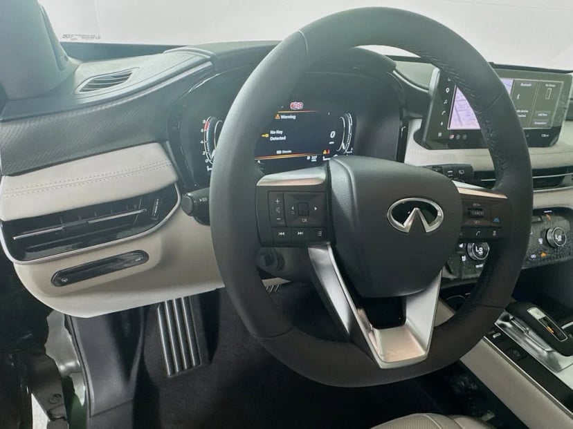 2027 INFINITI QX60 - Image 11