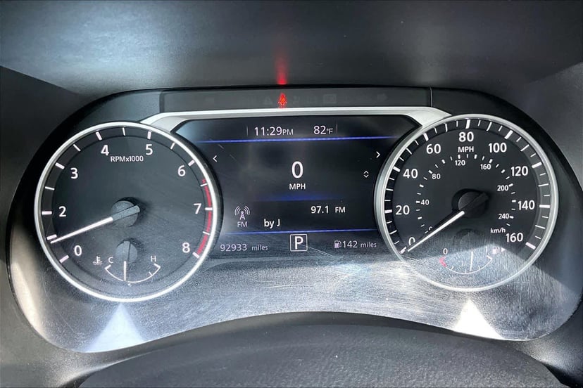 2022 Nissan Sentra - Image 25