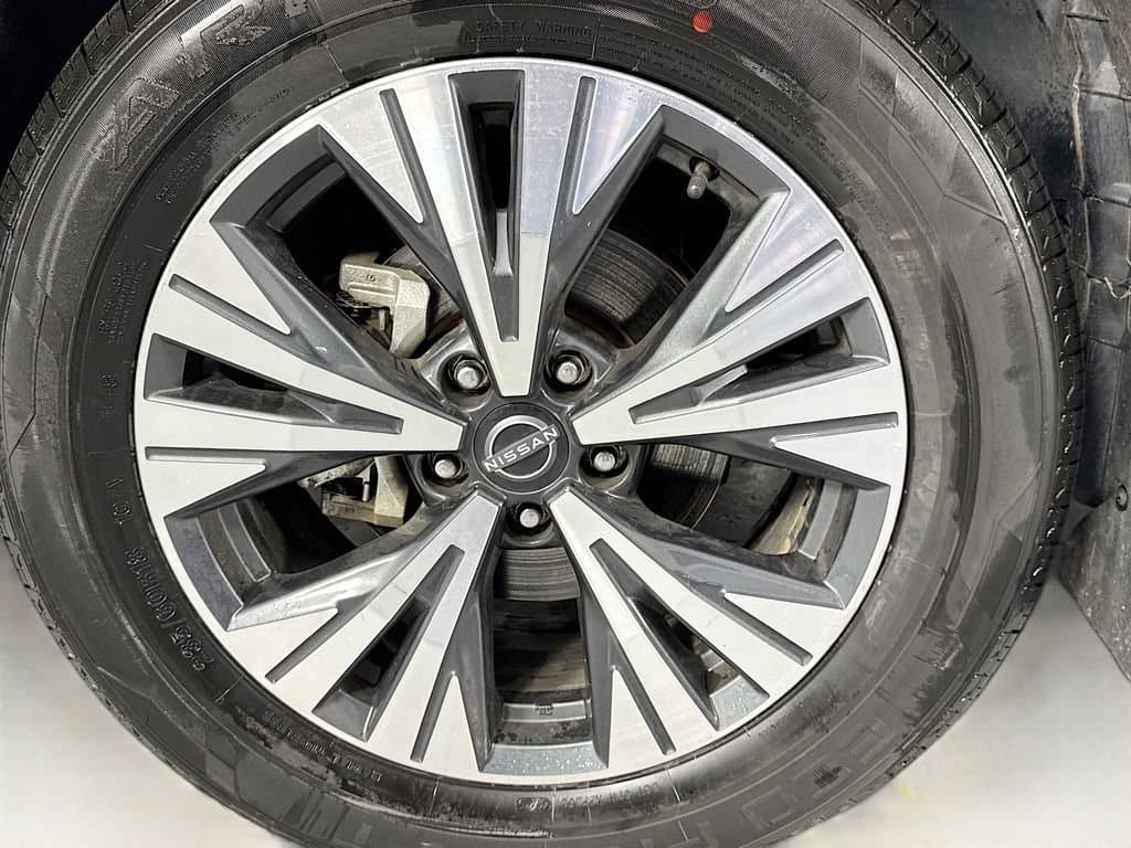 2023 NISSAN Rogue - Image 40