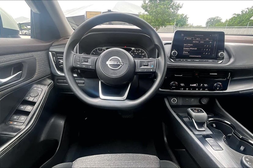 2022 Nissan Rogue - Image 6