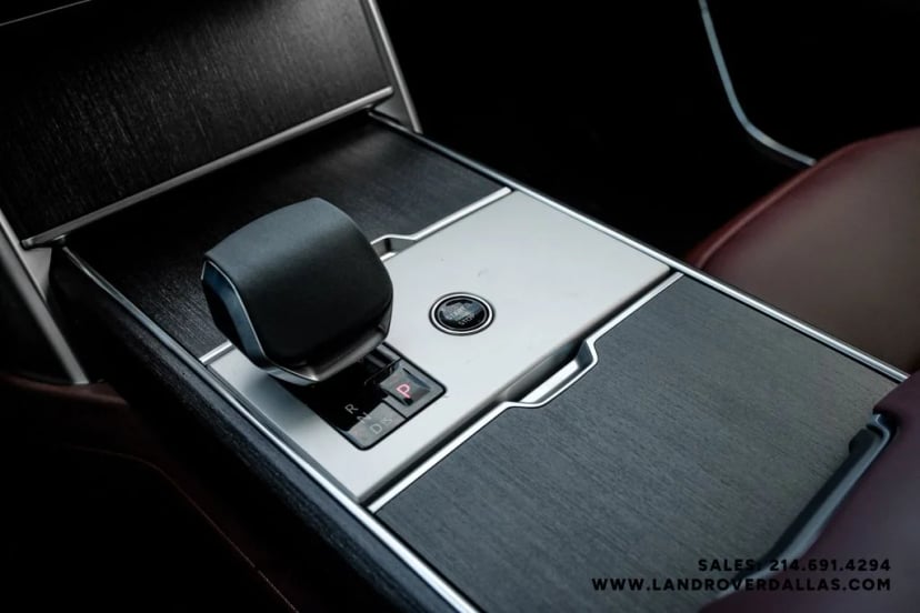 2026 Land Rover Range Rover - Image 30