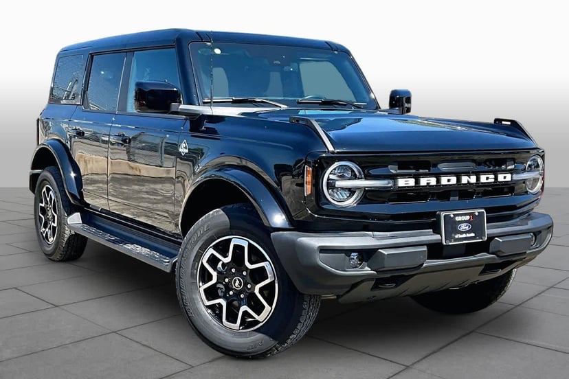 2025 Ford Bronco - Image 3