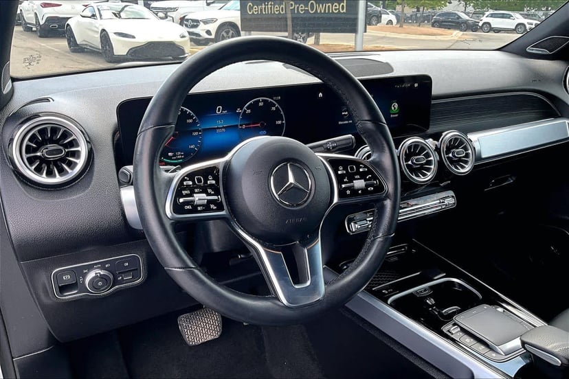 2023 Mercedes-Benz EQB 300 - Image 17