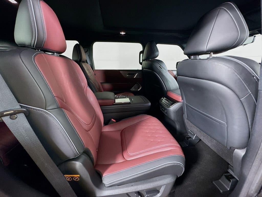 2026 INFINITI QX80 - Image 38