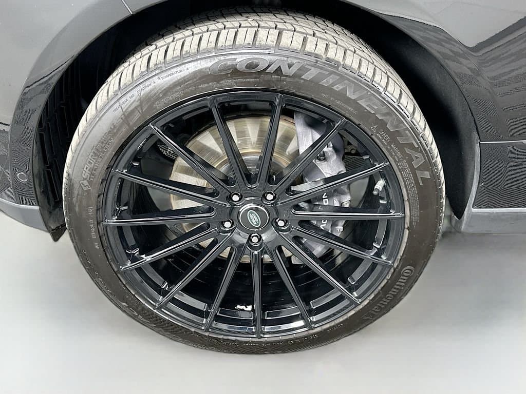 2018 Land Rover Range Rover - Image 32