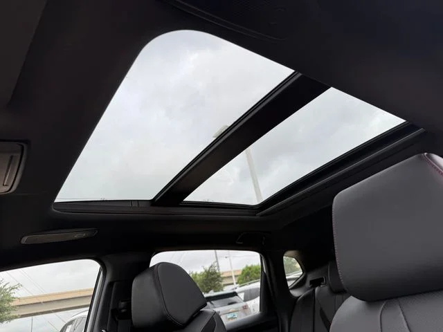 2025 Acura ADX - Image 21