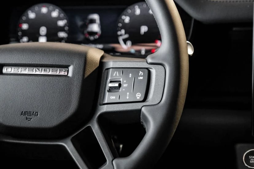 2026 Land Rover Defender 110 - Image 17