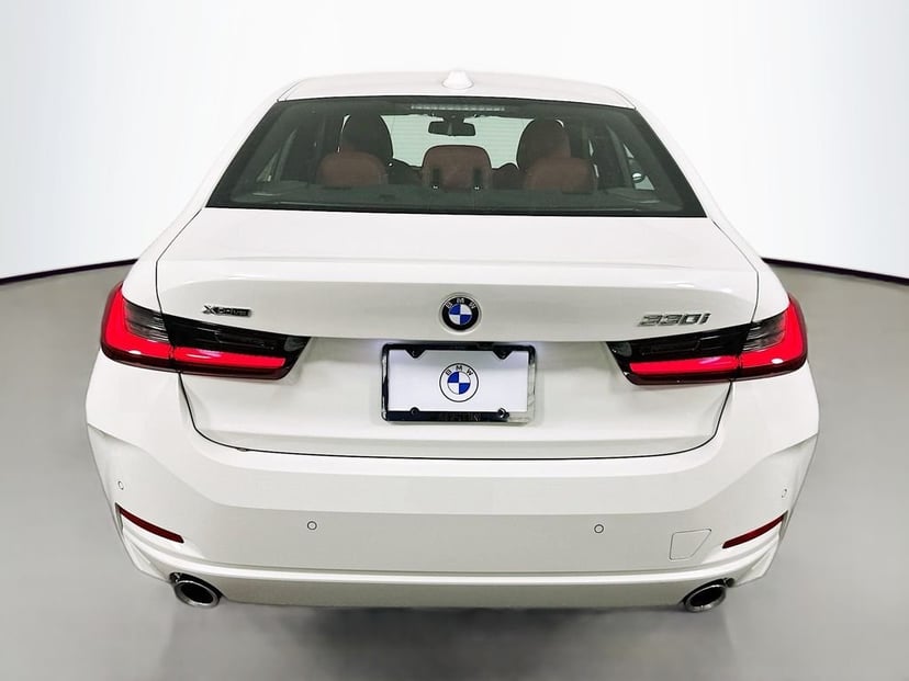 2026 BMW 3 Series - Image 6