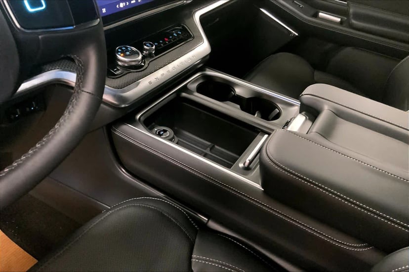 2026 Ford Expedition - Image 6