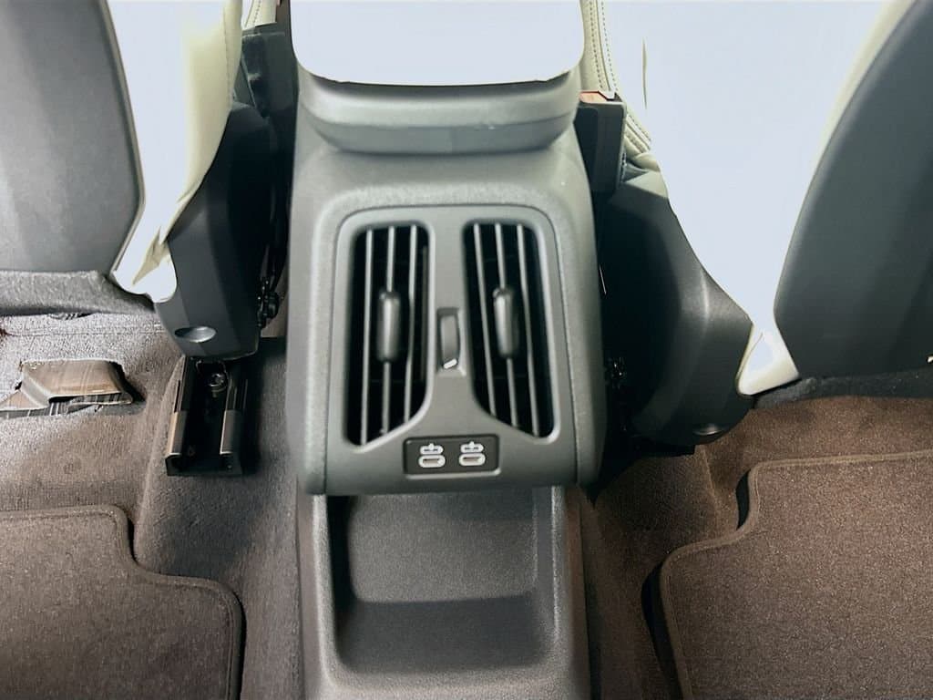 2026 BMW X1 - Image 18