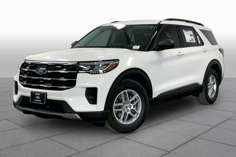 2026 Ford Explorer - Image 22