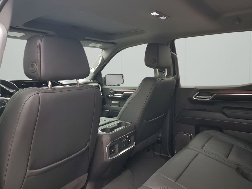 2024 GMC Sierra 1500 - Image 17