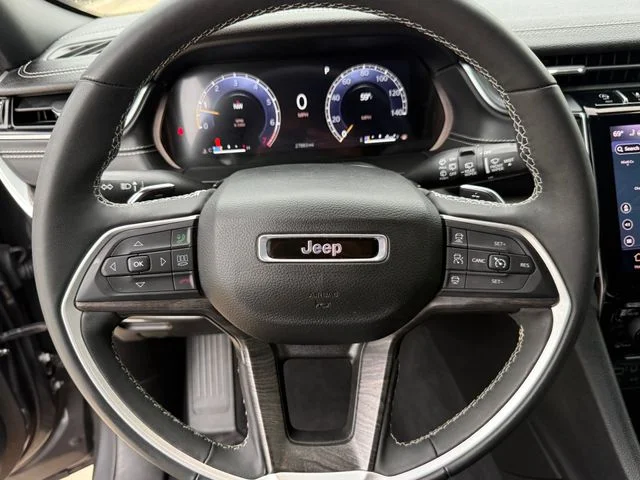 2024 Jeep Grand Cherokee - Image 13
