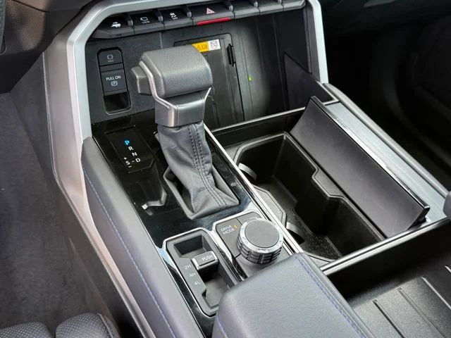 2024 Toyota Tundra - Image 20